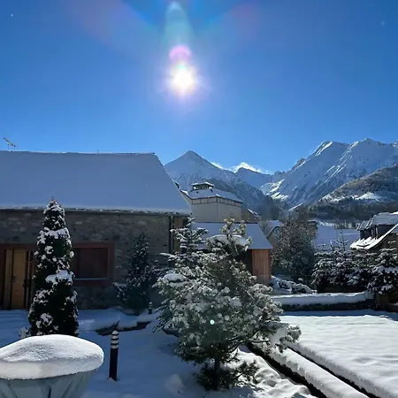 Chalet 5 Etoiles - Sauna * Azet